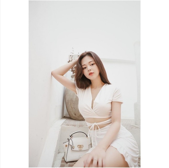 Thời trang sao Việt tuần qua: Trang phục sắc trắng lên ngôi, làm dịu những ngày oi nóng ảnh 12