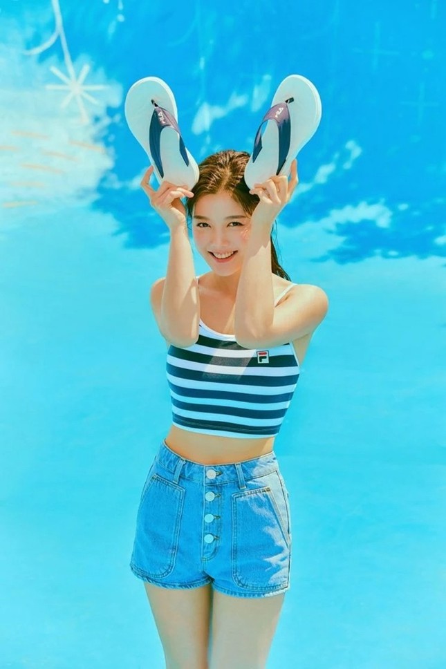 Kim Yoo Jung - "người tình mới" của Ji Chang Wook cực quyến rũ và ngọt ngào! ảnh 2