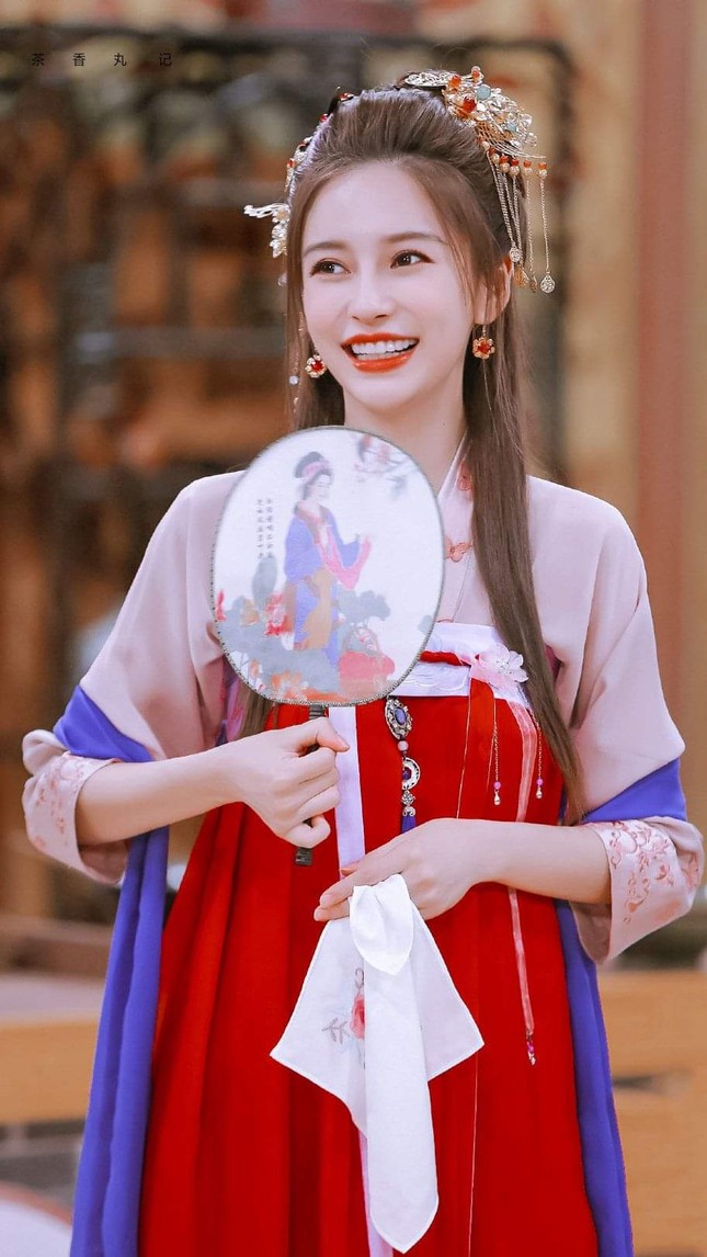 Angela Baby khiến khán giả xuýt xoa với tạo hình tiểu tiên nữ trong show Xảo Thủ Thần Thám ảnh 3