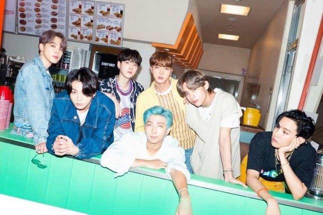 Sau khi phát sóng tập có BTS, I-LAND thông báo có nhân viên nhiễm COVID-19 ảnh 2