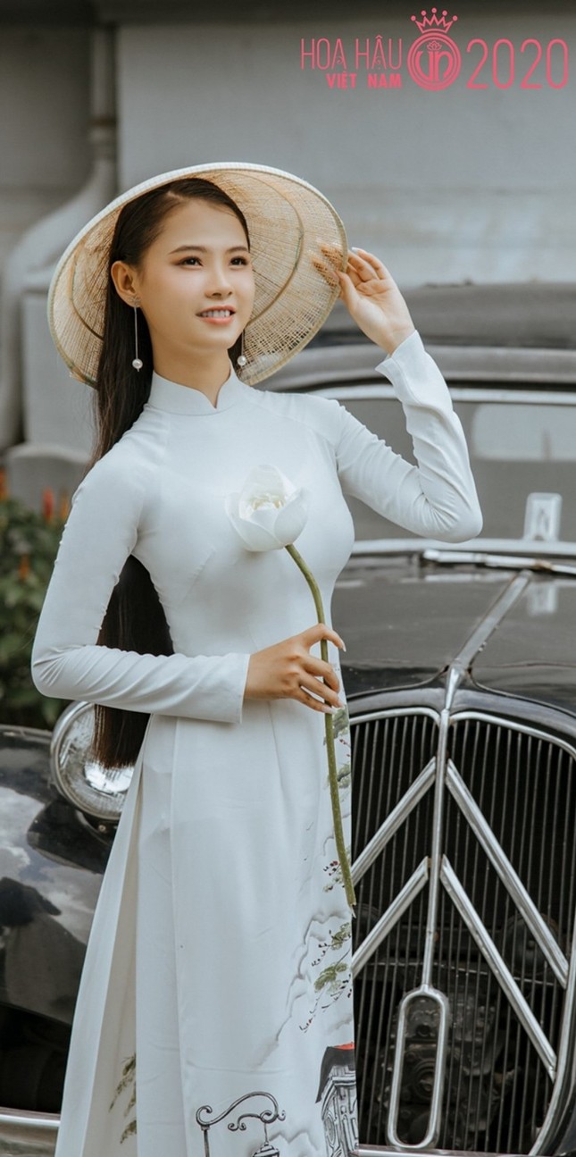 Bạn nghĩ giờ làm gì còn cô gái nào để tóc dài 1m, thí sinh Hoa hậu Việt Nam có đấy! ảnh 1