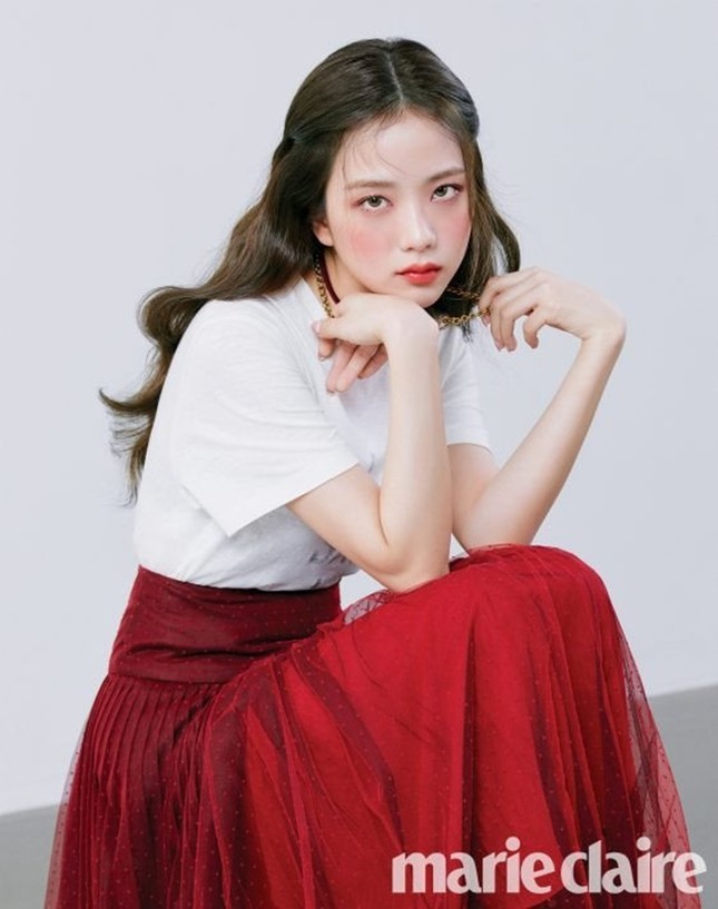 Vừa kiêu sa vừa dịu dàng lại có phần nổi loạn, chỉ có thể là Jisoo (BLACKPINK)! ảnh 8