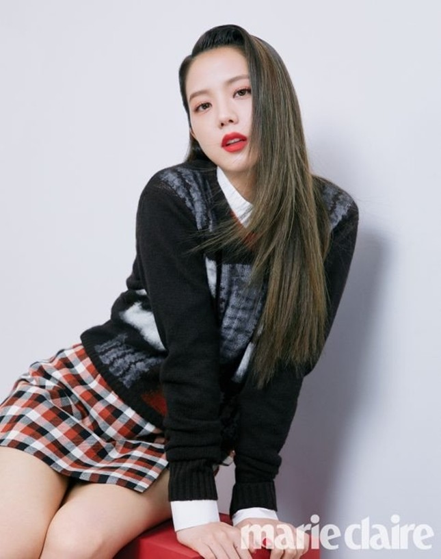 Vừa kiêu sa vừa dịu dàng lại có phần nổi loạn, chỉ có thể là Jisoo (BLACKPINK)! ảnh 9