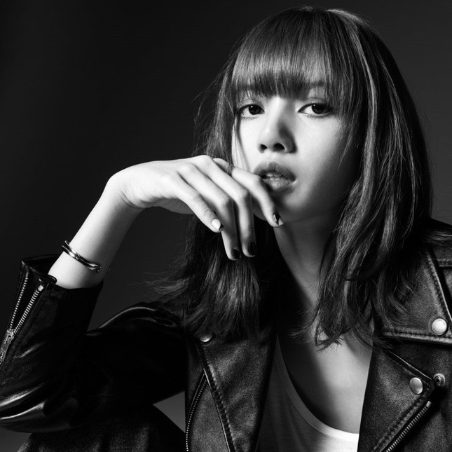 Không phải ai khác, Lisa BLACKPINK chính là sao K-Pop đầu tiên làm được điều này ảnh 1