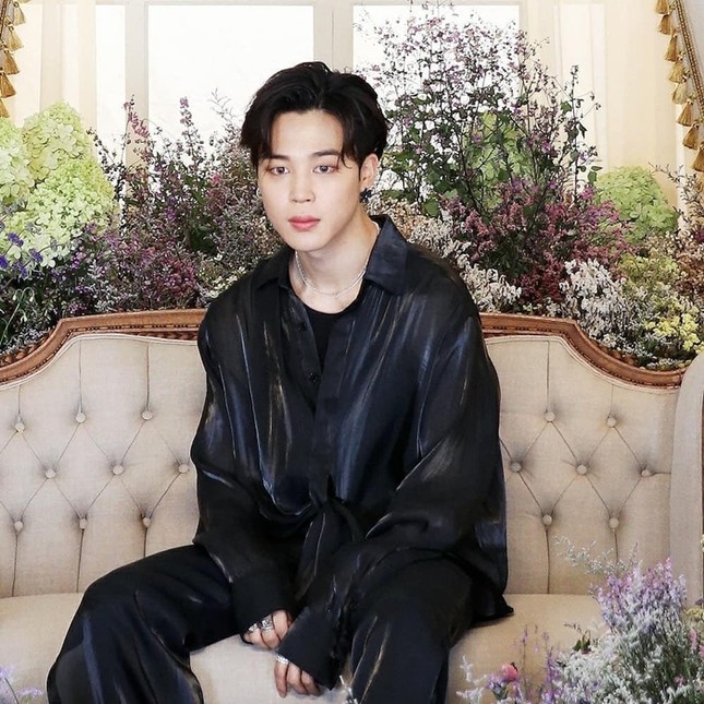 BTS tung ảnh teaser của Jimin: Netizen xuýt xoa quá xinh đẹp, đòi xin tên người make-up ảnh 4