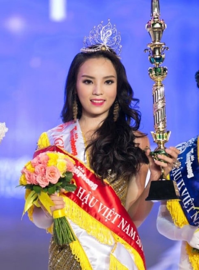 Ngắm nhan sắc sau khi đăng quang của Đỗ Thị Hà và Hoa Hậu Việt Nam qua các thời kỳ ảnh 4