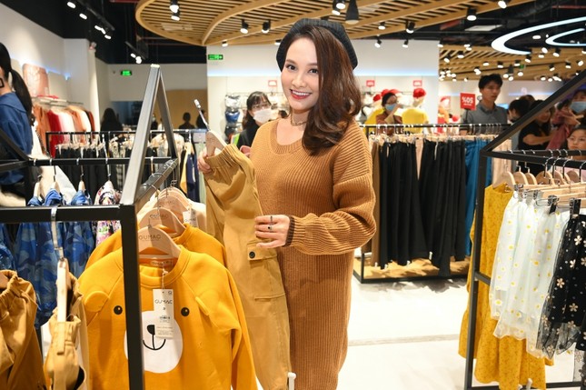 Khai trương siêu thị thời trang hạnh phúc, trải nghiệm mua sắm mới cho khách hàng Thủ đô ảnh 5