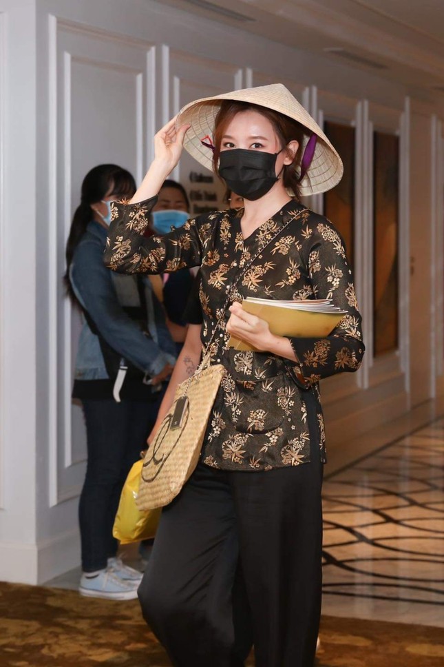 Ngọc Trinh, Diệu Nhi cùng dàn mỹ nhân Việt đọ sắc ấn tượng trong trang phục truyền thống ảnh 8