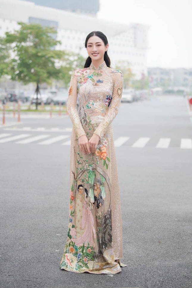 Ngọc Trinh, Diệu Nhi cùng dàn mỹ nhân Việt đọ sắc ấn tượng trong trang phục truyền thống ảnh 3