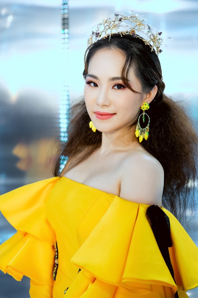 Dàn rapper Việt đổ bộ show thời trang, “lão đại” Wowy, “chị đại” Suboi lên đồ cực ngầu ảnh 6