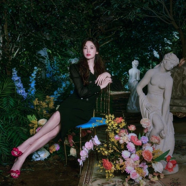 Song Hye Kyo gầy đi trông thấy trong bộ ảnh thời trang mới, liệu nhan sắc có giảm sút theo? ảnh 4