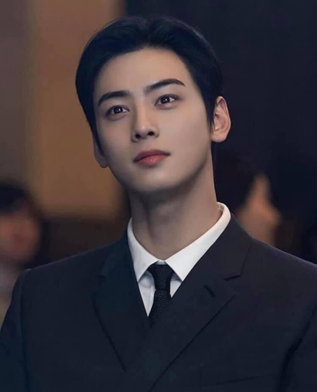 Những nam thần showbiz Hàn được bình chọn là “thiên tài gương mặt”: Vị trí số 1 sẽ khiến bạn bất ngờ! ảnh 1