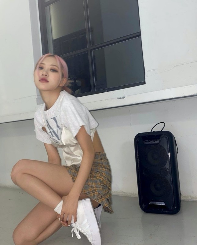 BLACKPINK được khen diện trang phục nội y đẹp nhất K-Pop nhưng chỉ có 3 thành viên được nhắc đến? ảnh 2