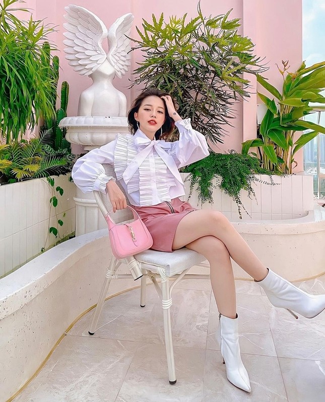 Không hẹn mà gặp, Ngọc Thảo, Thiều Bảo Trâm cùng dàn mỹ nhân trổ tài mix đồ với sắc trắng ảnh 9