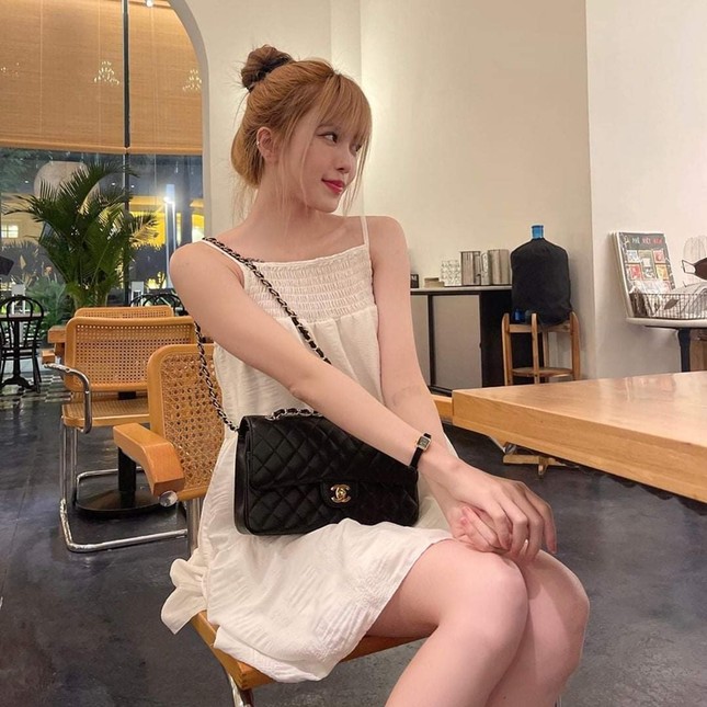 Không hẹn mà gặp, Ngọc Thảo, Thiều Bảo Trâm cùng dàn mỹ nhân trổ tài mix đồ với sắc trắng ảnh 10