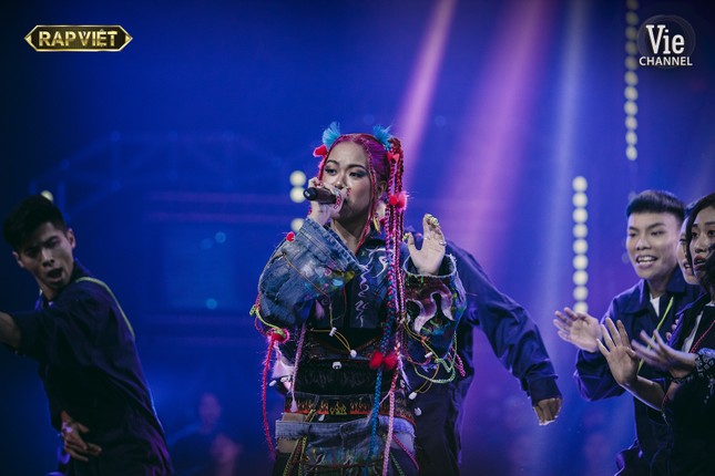 Chất như cặp đôi hệ melody: MCK từ chối hầm hố, Tlinh xứng danh thế hệ nữ rapper toàn diện ảnh 1