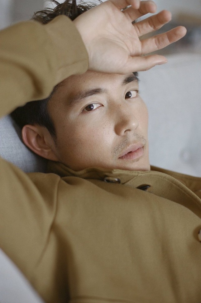 Nam thần gốc Á “trông hao hao” rapper Khói của “The Umbrella Academy” là ai? ảnh 5