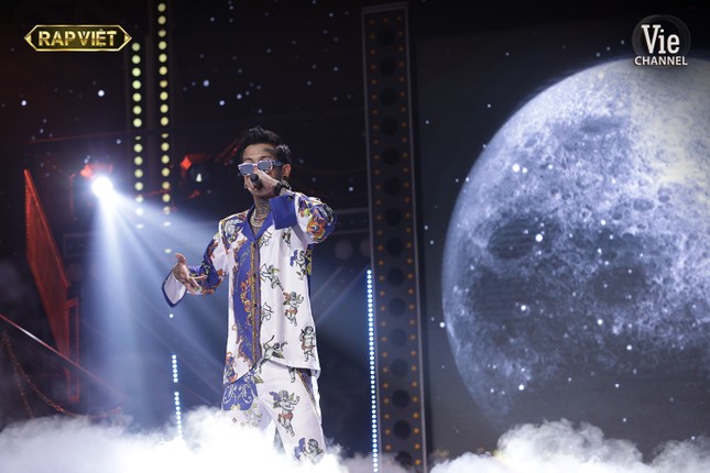 “Rap Việt“: Dế Choắt - Rapper xăm trổ và hành trình thay đổi bản thân đầy thuyết phục ảnh 6