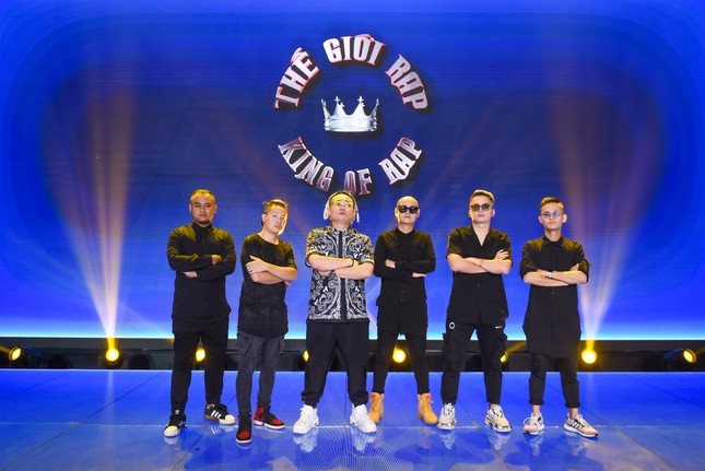 Điểm sáng “King Of Rap” tập 12: RichChoi và Hà Lê trình diễn Rap trên nền nhạc Trịnh ảnh 2
