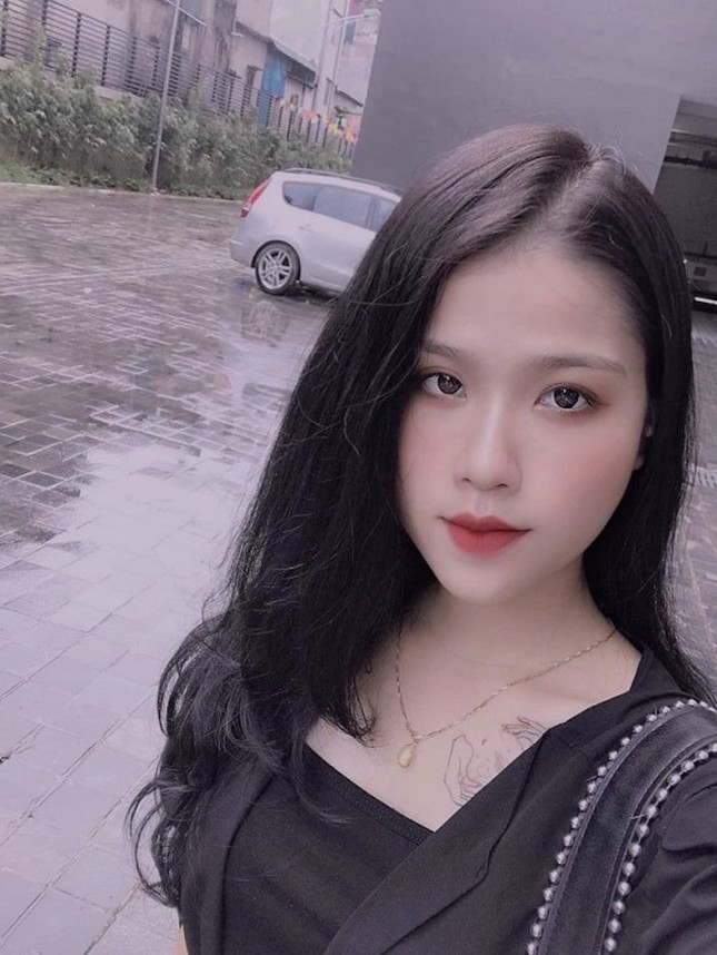 Chia sẻ bí kíp học tiếng Anh, “tình cũ” của Quang Hải lại gây chú ý vì mắc lỗi cơ bản ảnh 3