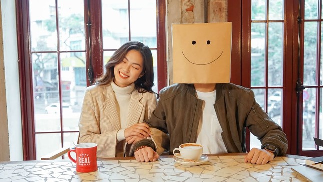 Những chàng vlogger, streamer tài năng ẩn mình sau “chiếc hộp bí mật“ ảnh 3