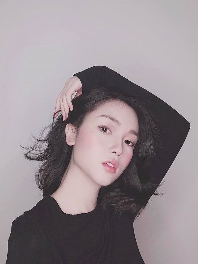 Dàn cầu thủ bóng đá Việt: Người liên tiếp vướng tin đồn hẹn hò, người hạnh phúc bên tổ ấm ảnh 5