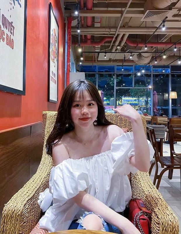 Chuyện tình cảm của Quang Hải lên báo Thái nhưng nhìn ảnh bạn gái "lạ lắm à nghen" ảnh 5