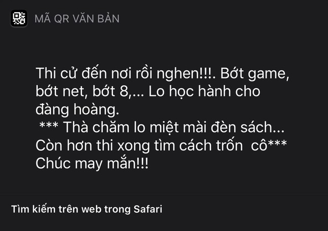 Cô giáo in cả mã QR vào đề cương, teen tò mò dùng điện thoại quét xong mà thấy “nhột“ ảnh 2