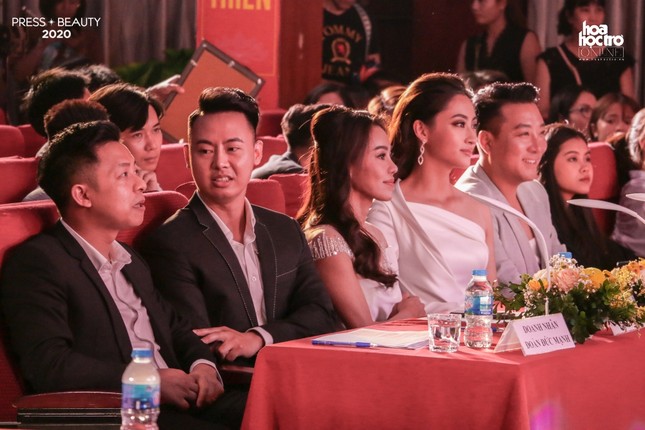 Chung kết “Press Beauty“: Sinh viên lớp Xã hội học trở thành Hoa khôi Báo chí 2020 ảnh 1