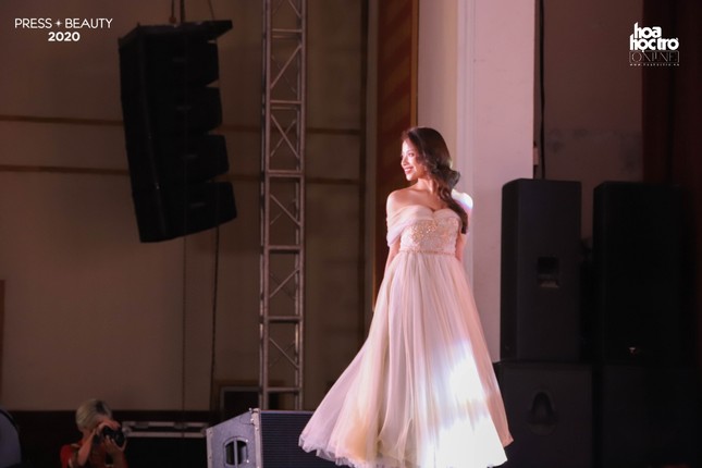 Chung kết “Press Beauty“: Sinh viên lớp Xã hội học trở thành Hoa khôi Báo chí 2020 ảnh 8