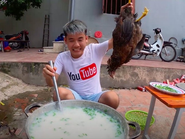 Công ty nào đứng đằng sau kênh YouTube của Hưng Troll, Bà Tân Vlog? ảnh 1