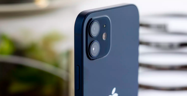 Cận cảnh iPhone 12 “bằng xương bằng thịt“: Màu xanh dương khiến các iFan thất vọng ảnh 2
