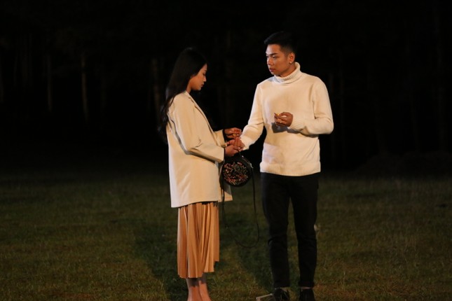 Bỏ “tán gái” trong thang máy, Mai Anh Tài lột xác với trong trailer MV âm nhạc riêng ảnh 6