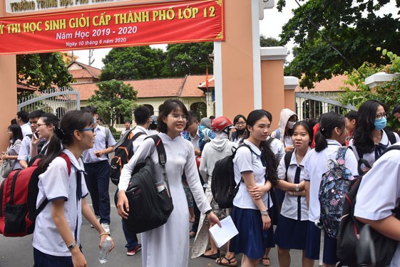 TP.HCM: Mức thưởng dành cho học sinh Giỏi dự kiến sẽ tăng, có thể lên đến 200 triệu đồng! ảnh 1