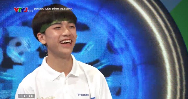 Nam sinh lập kỷ lục tại Đường Lên Đỉnh Olympia “đốn tim” dân mạng bởi nụ cười tỏa nắng ảnh 6