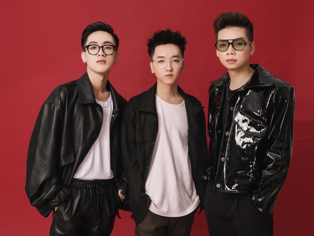 Thảo Nari, Mèo Sao Hỏa cùng dàn streamer, TikToker tung bộ ảnh mặc áo dài rực rỡ ảnh 11