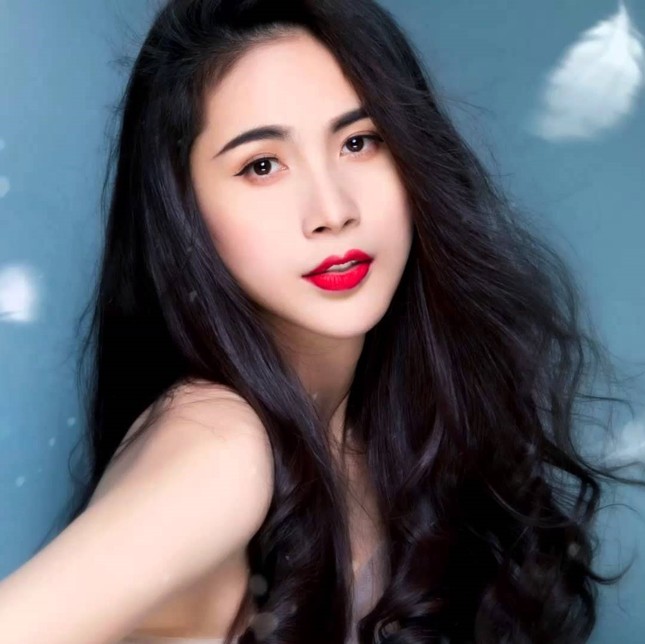 Thủy Tiên làm 'nóng' ca khúc của nhạc sỹ Vũ Hoàng ảnh 2