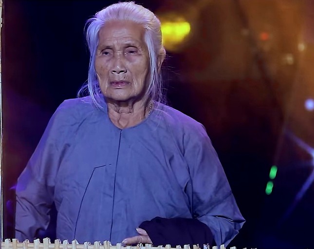 Nghệ sĩ Hồng Sáp tái xuất trong MV của quán quân 'Solo cùng Bolero 2018' ảnh 2