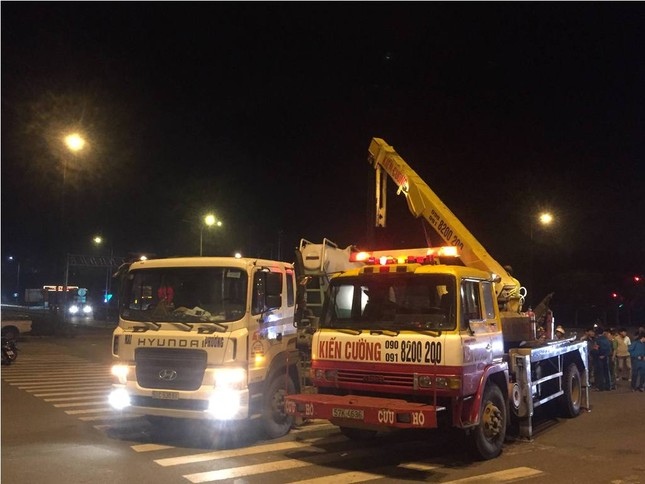 Nam thanh niên chết thảm dưới bánh xe bồn ảnh 1