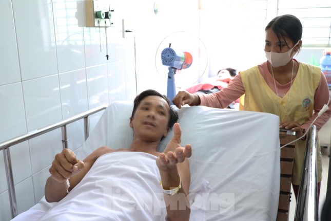 Hành trình giành giật sự sống cho người đàn ông bị rắn hổ mang chúa cắn ảnh 4