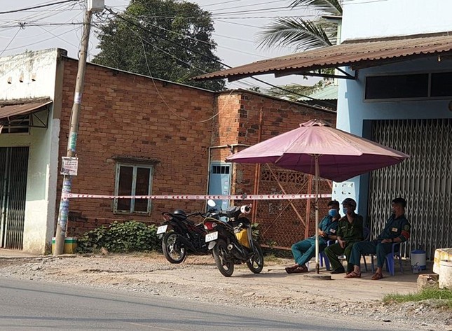 Phong tỏa khu vực liên quan thanh niên nhập cảnh trái phép cùng 2 ca mắc COVID-19 ảnh 3