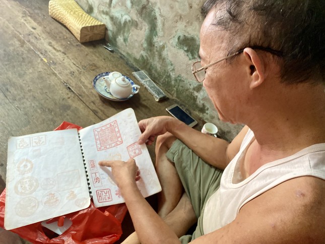 Triết lý ‘ngược đời’ của người thợ Hà thành 40 năm làm khuôn bánh Trung thu ảnh 6