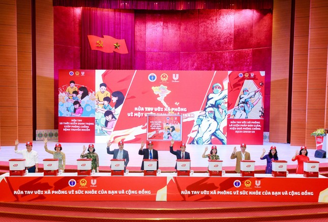 Khuyến cáo 10 thời điểm 'vàng' rửa tay phòng COVID-19 ảnh 3