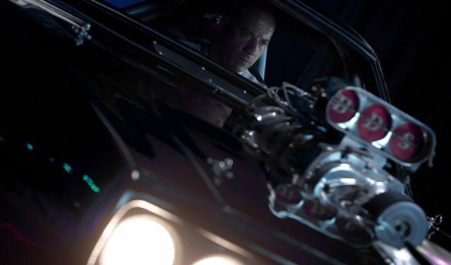 ‘Fast and Furious 7’: Sau hai tuần vẫn ‘nhanh và nguy hiểm’ ảnh 2