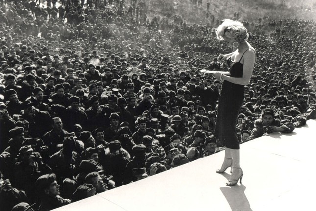 Ảnh hiếm của ‘Quả bom sex’ Marilyn Monroe với chồng ảnh 7