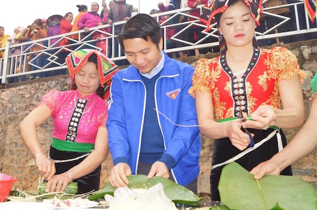 Rộn ràng Xuân Biên phòng ảnh 4