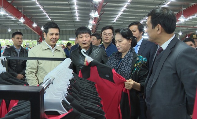 Chủ tịch Quốc hội Nguyễn Thị Kim Ngân làm việc với DN ở Thái Bình ảnh 1