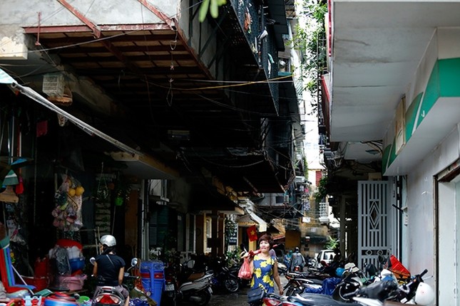 Hiểm họa cháy nổ từ chung cư “chuồng cọp” ảnh 1