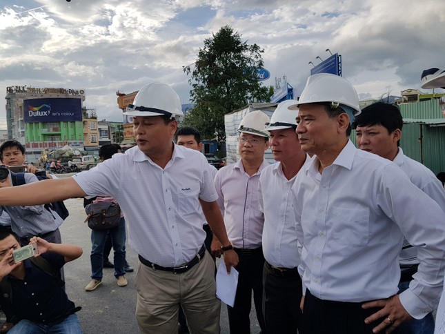 Tân bí thư Đà Nẵng kiểm tra tiến độ hầm chui phục vụ APEC ảnh 1