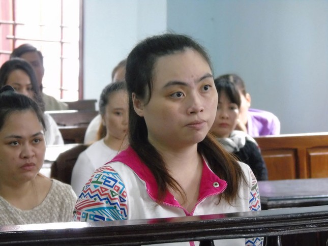 Người đàn ông ngoại quốc 'bẫy' hàng loạt phụ nữ Việt ảnh 3